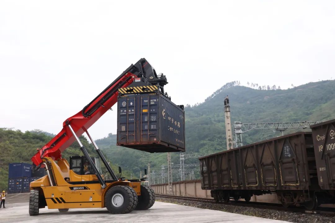 8a3bdd35aa454c4462075e2d1b4a3e2c.jpg 8a3bdd35aa454c4462075e2d1b4a3e2c.jpg